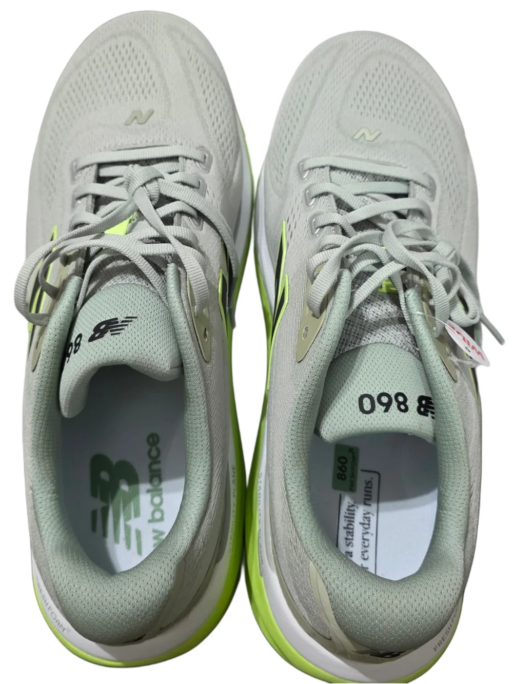New Balance Men's Fresh Foam X 860v15 Sneakers NWOB